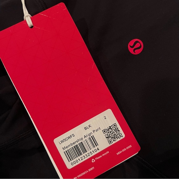 Lululemon Membership Align High Rise Pant 25" size 2 Black BLK - Picture 6 of 6